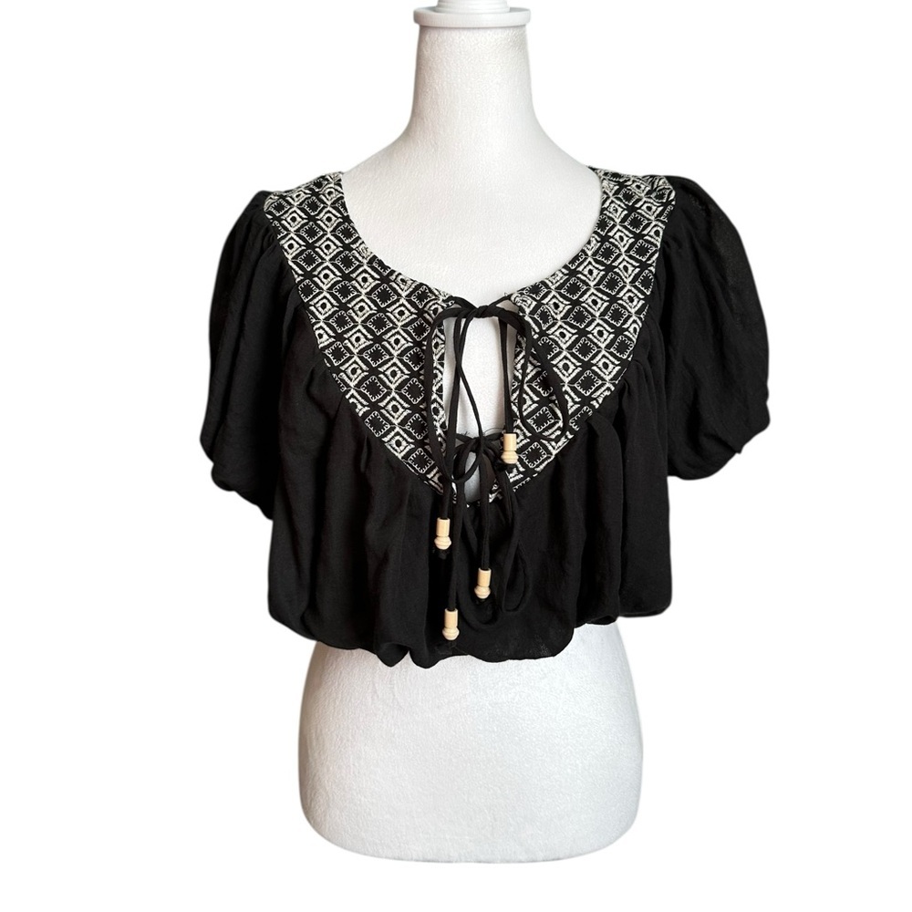 NWT Life Boho Peasant Crop Top Blouson Hippie Blouse Black White Size M